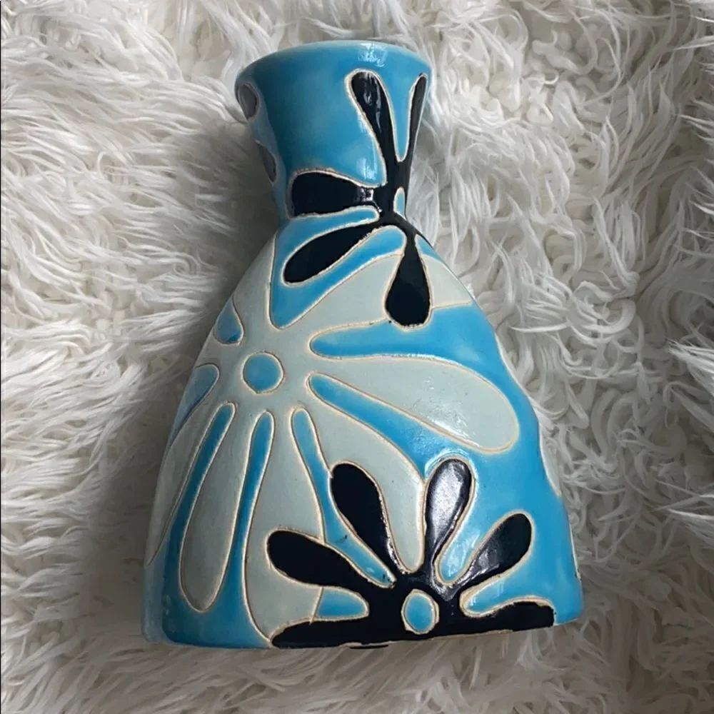 World Market Vase Decor - Picture 2 of 4
